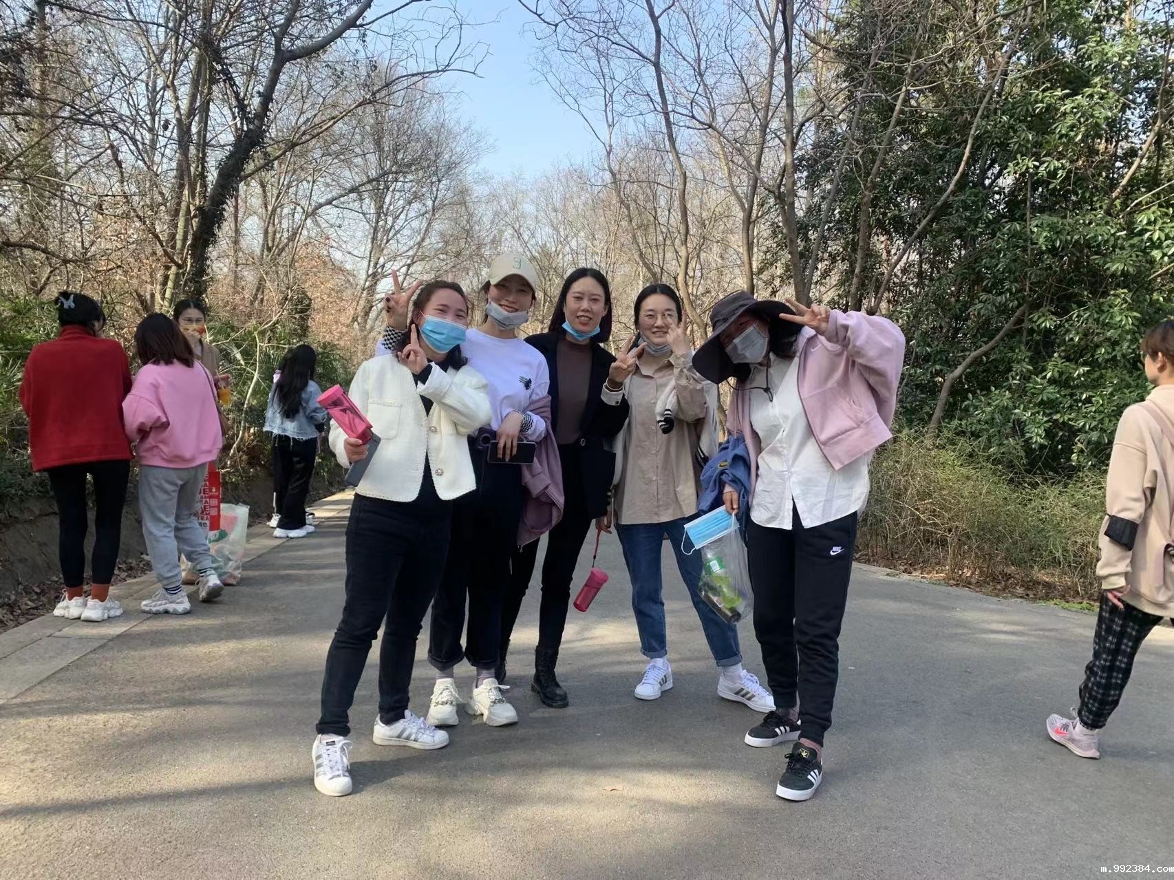 1646730039303882.jpg 上山1.jpg